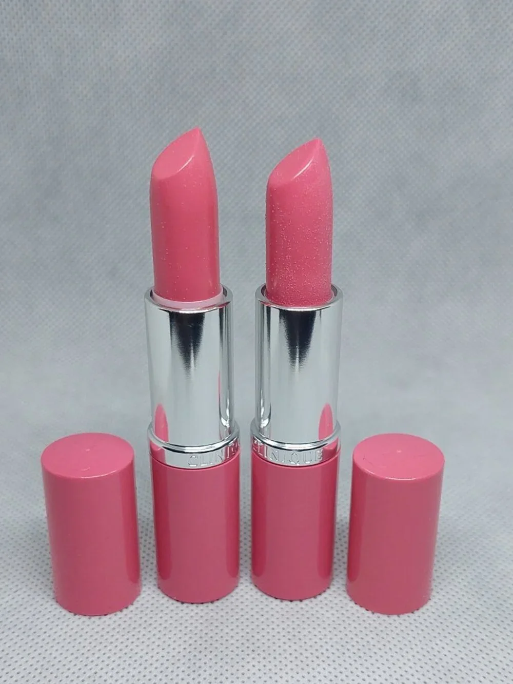 2 Clinique full size Lipsticks NEW 